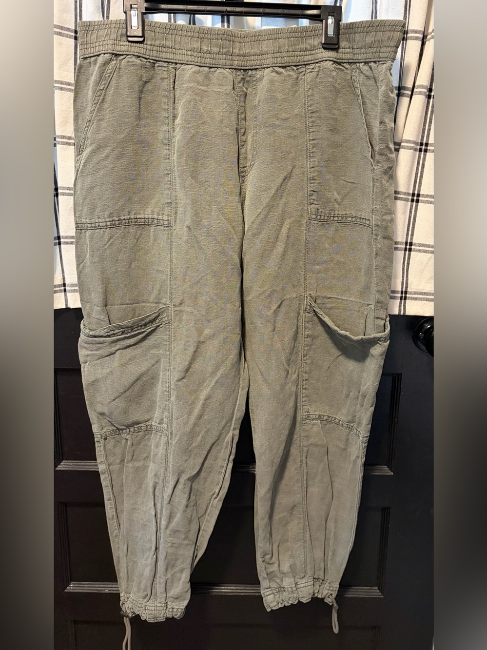 Women’s C&C California Olive Green Linen Blend Cargo Jogger Pants XL. Worn Once.